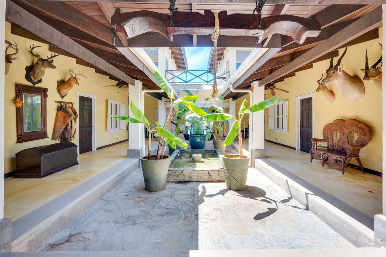 243 Hectares - Large Acreage - Costa Rica Investment Land. 