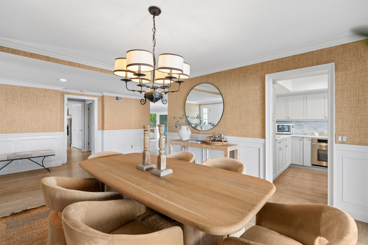 2606 Lighthouse