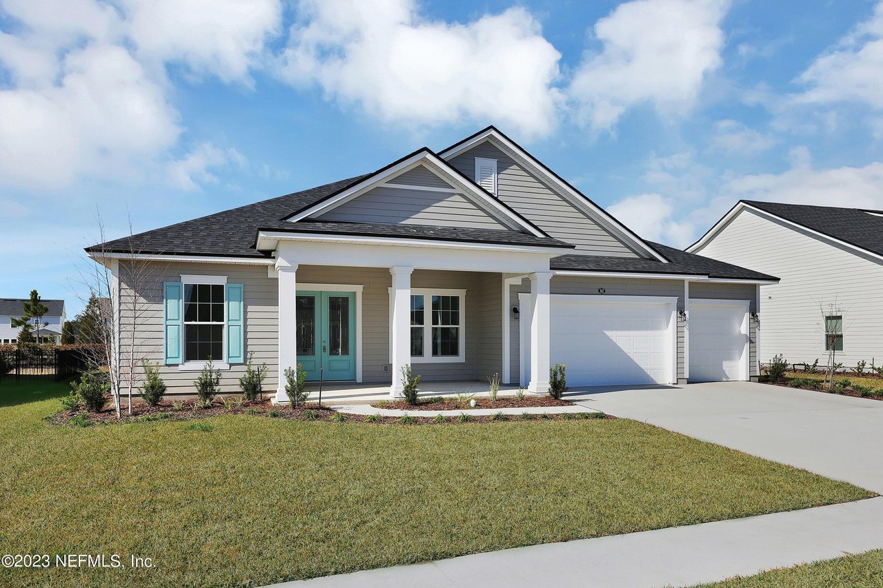 162 Lomond Ct