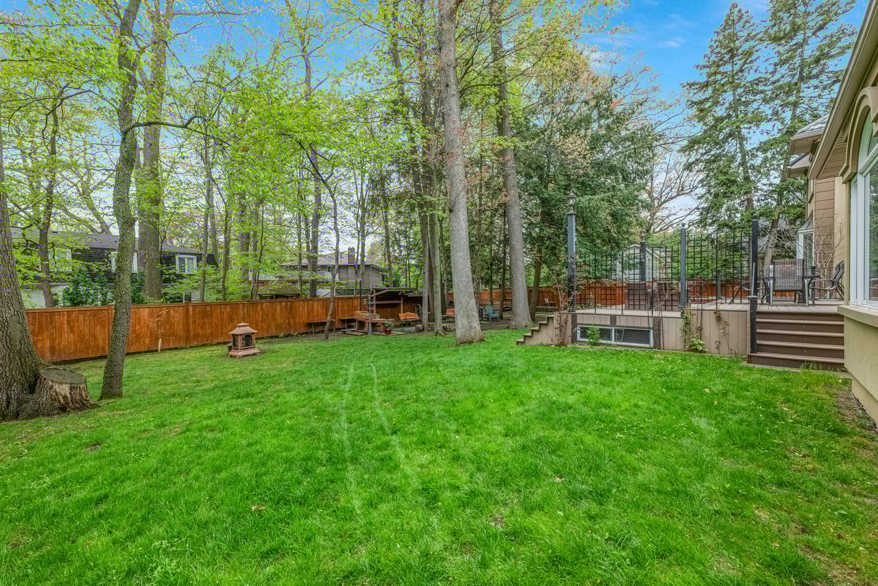 2126 Parker Dr