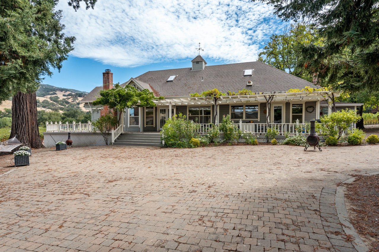 Valentine Vineyard