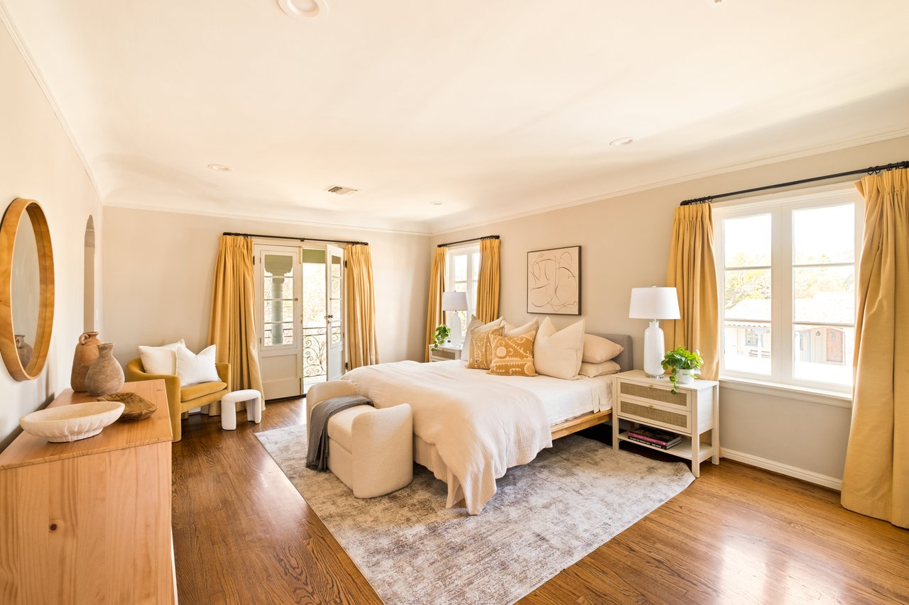 6300 Lindenhurst Avenue, Beverly Grove