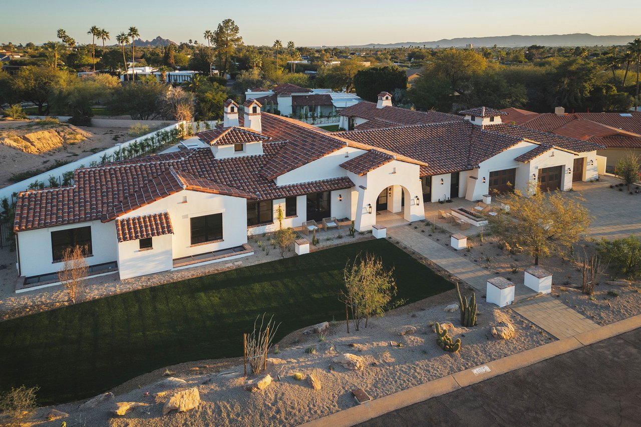 4605 E ROCKRIDGE Road