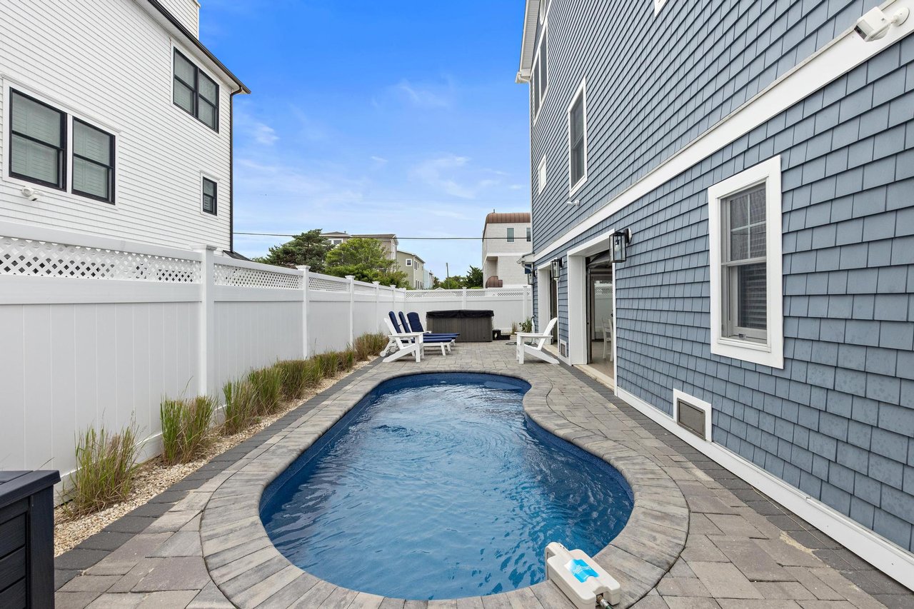 13600 Long Beach Blvd, Beach Haven Garden