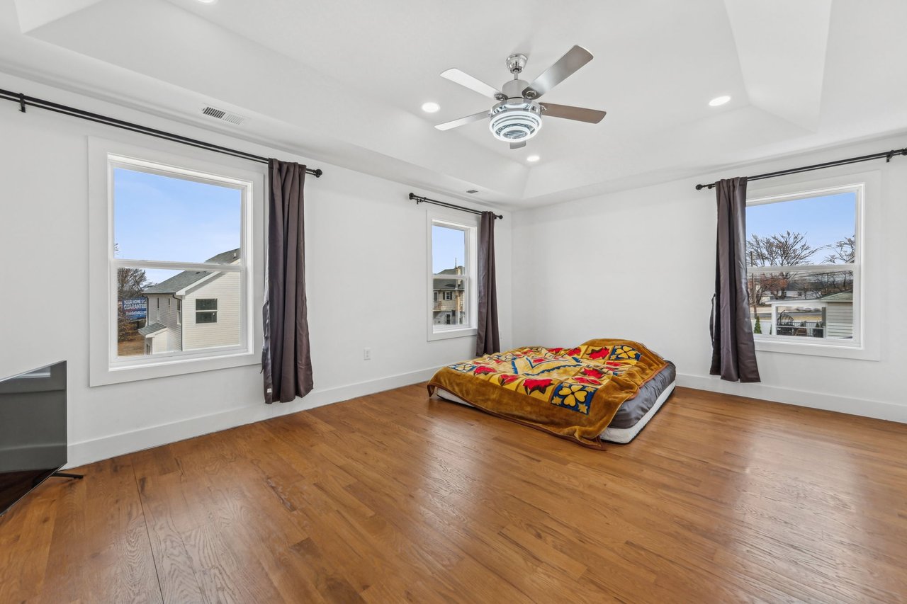 21 Kearney Ave