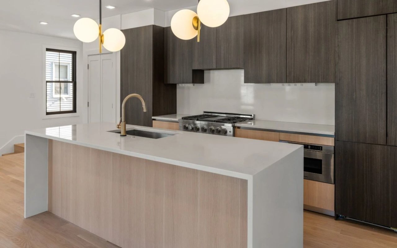 75 Sydney - $2,165,000