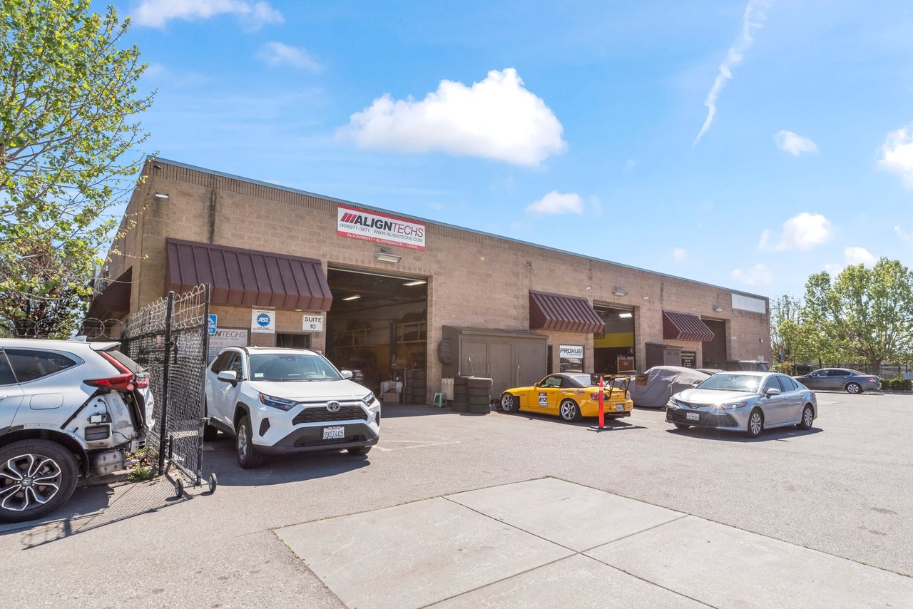 8,934 SF Multi-Tenant Industrial Investment