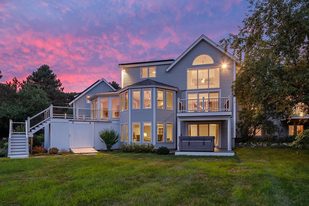 4 Elton Ave