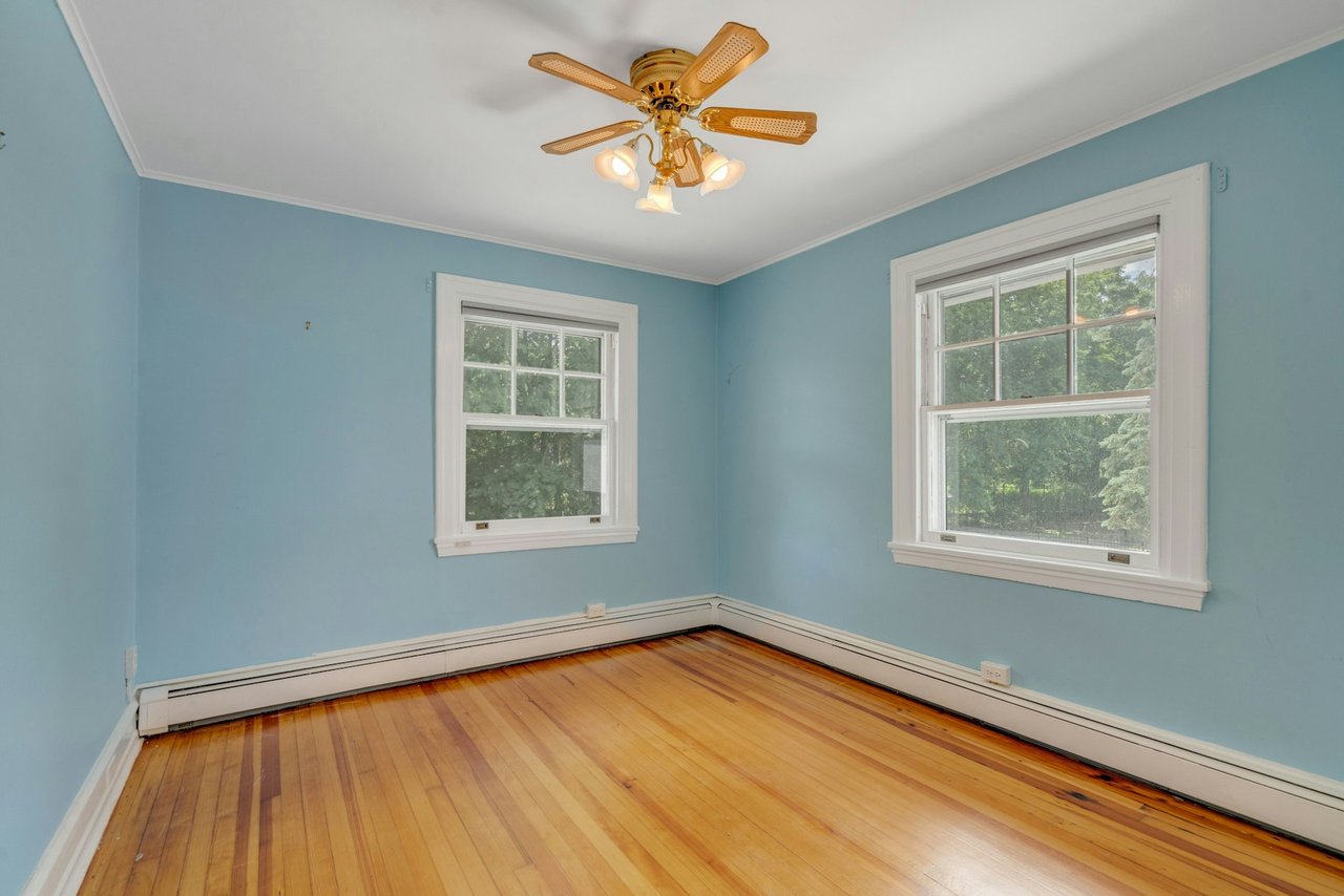 225 Glen Road