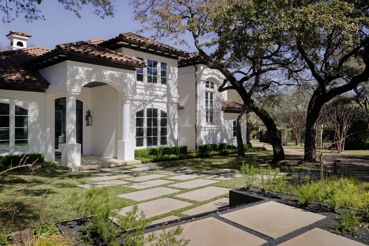3013 Sparkling Brook Lane