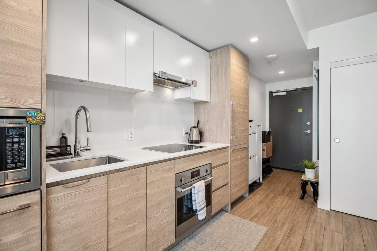 13655 Fraser Hwy, #1807