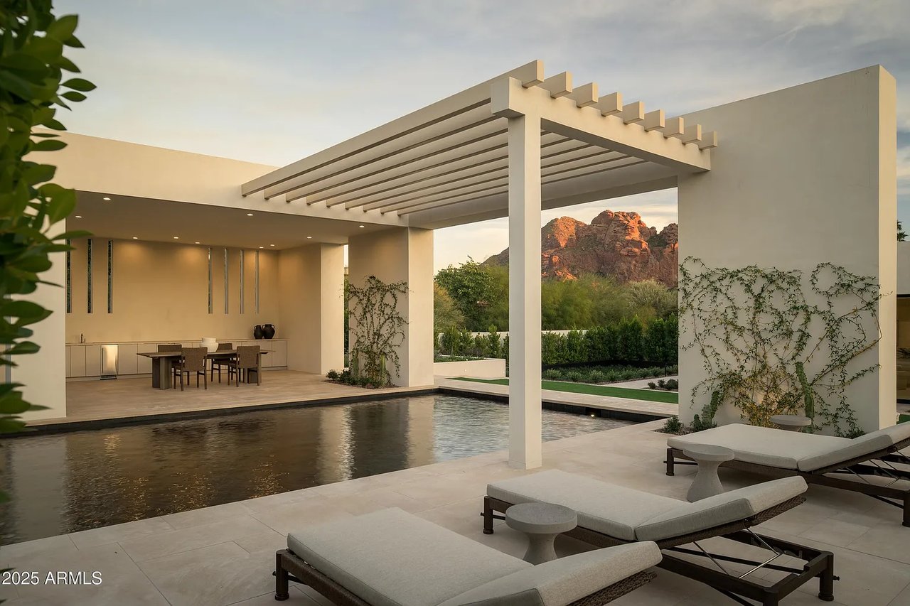 4510 E Maderos Del Cuenta Drive