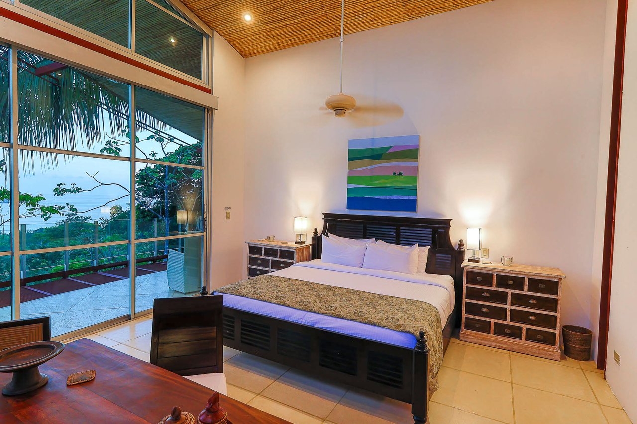 Casa Fantastica Luxury Mountain and Ocean View Villa