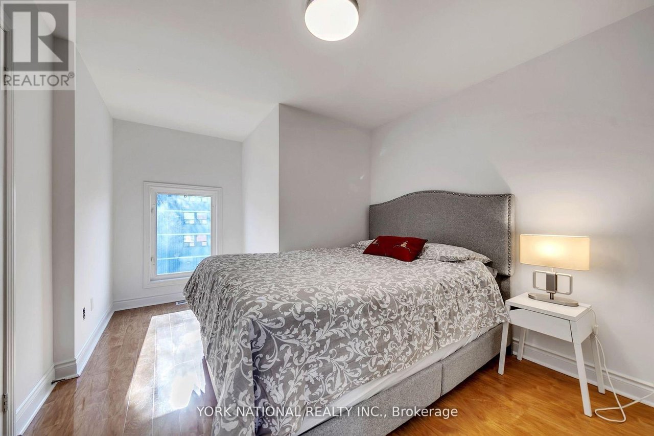 12 Loring Doolittle Ct
