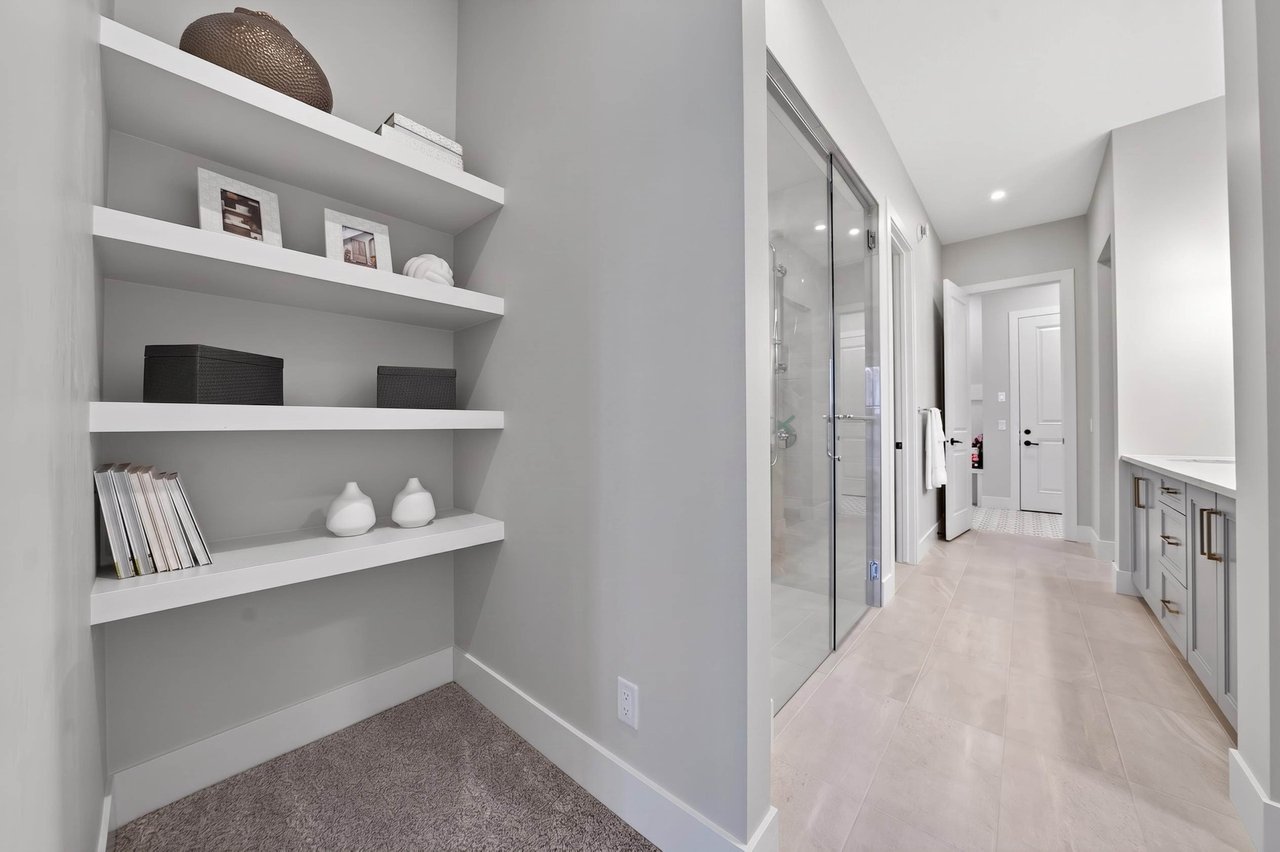 514 Pine Creek Ridge