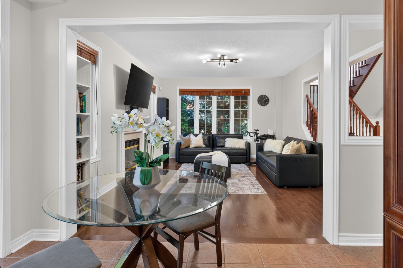 2201 Lapsley Crescent, Oakville