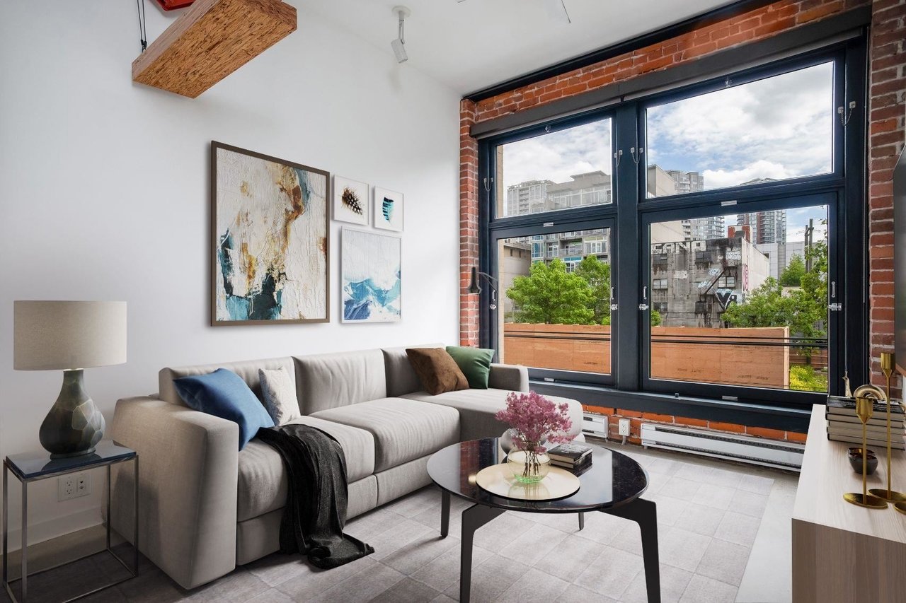 53 W Hastings St, #302