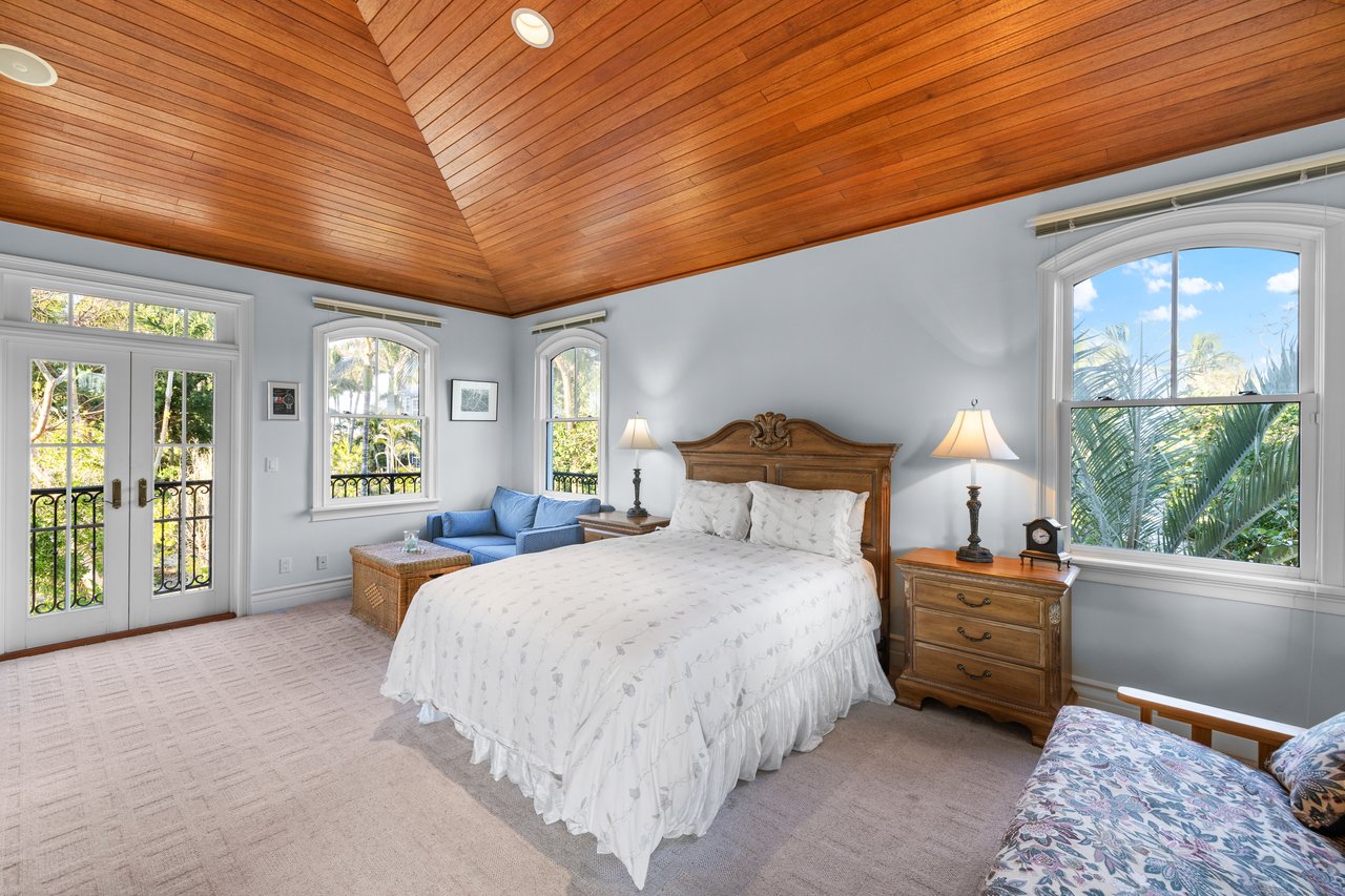 16475 Captiva Dr