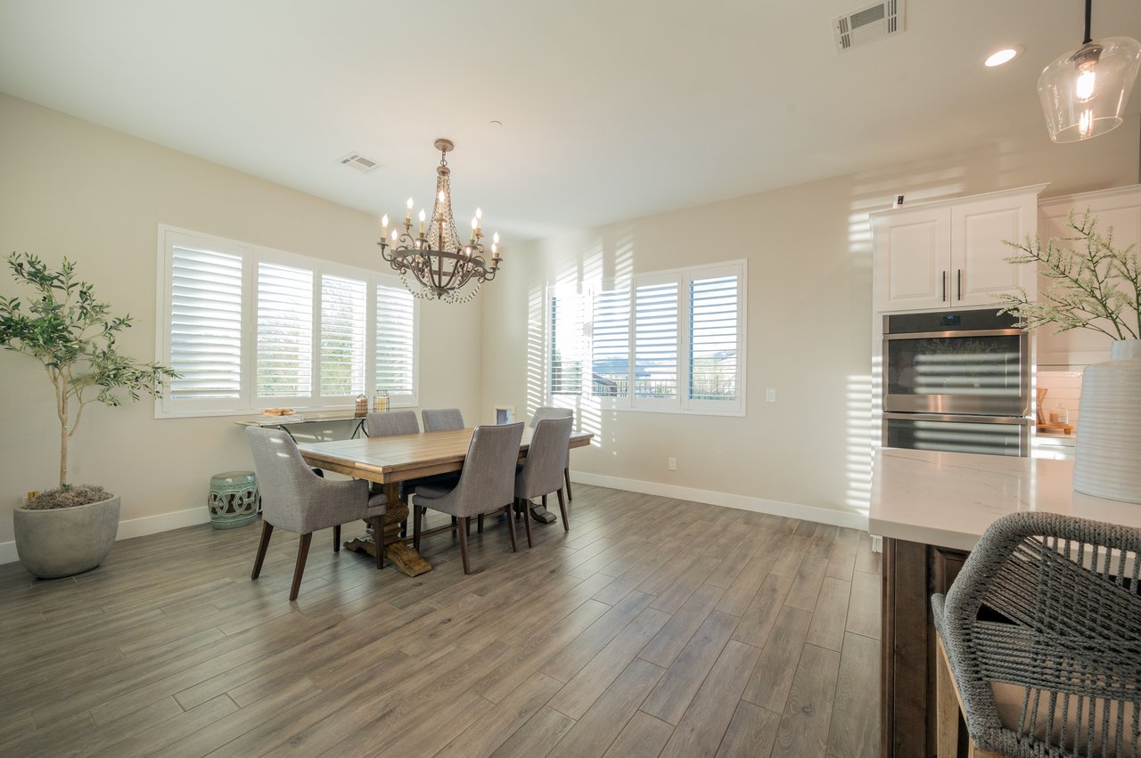 35584 N ROLLING CREEK Drive