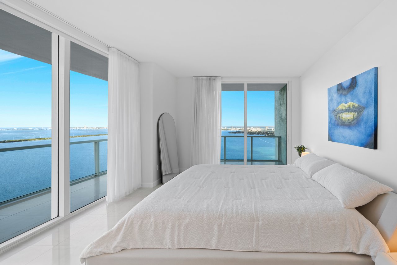 Quantum on the Bay Penthouse 4902