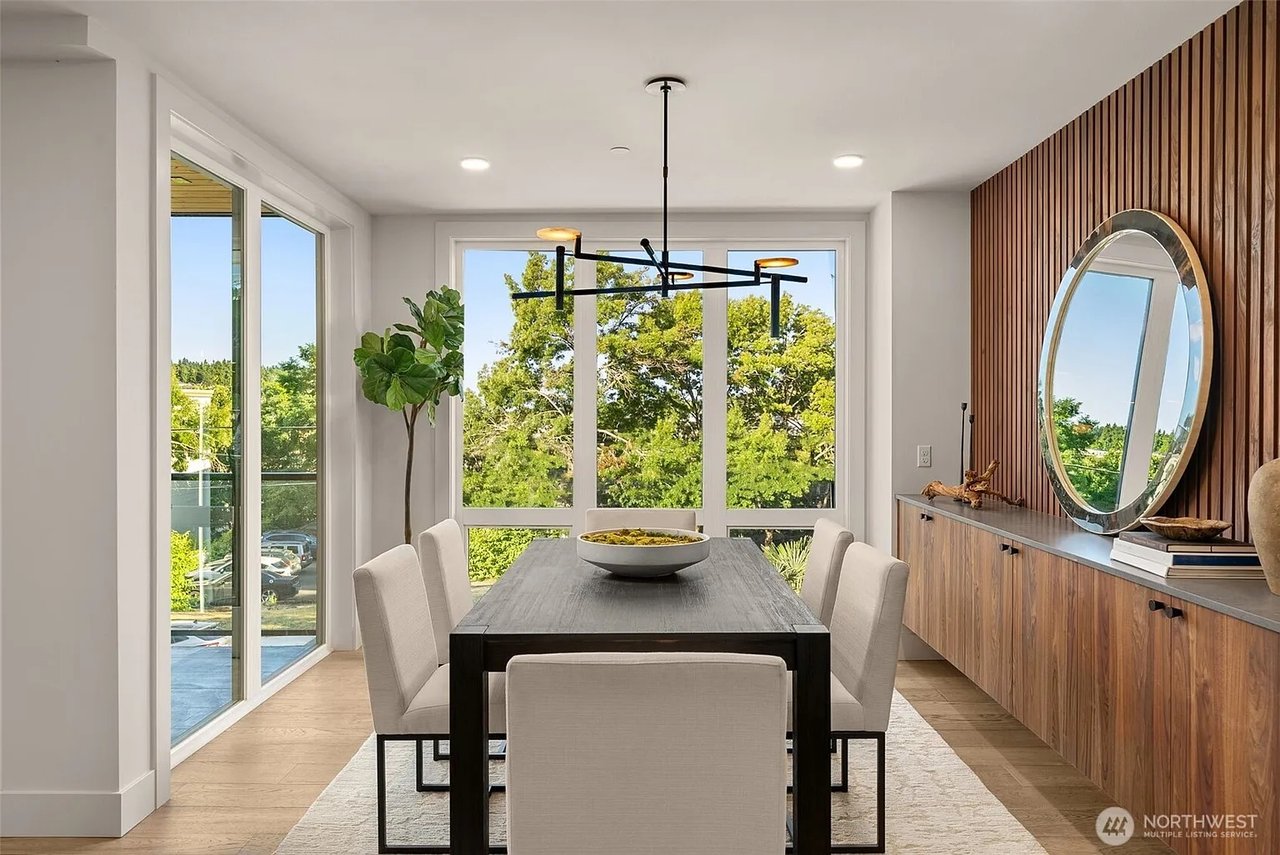 238 4th Avenue #100