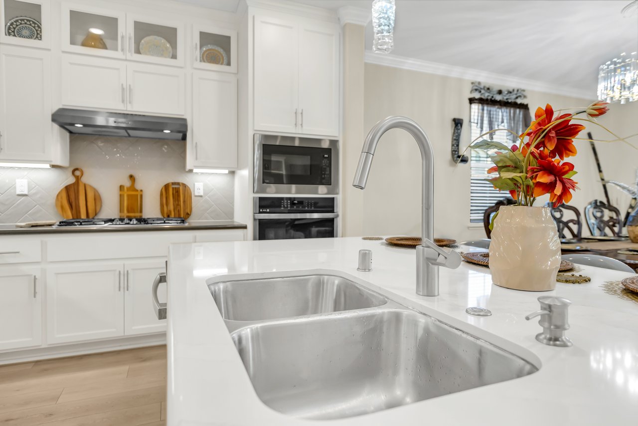 401 Confederation Court