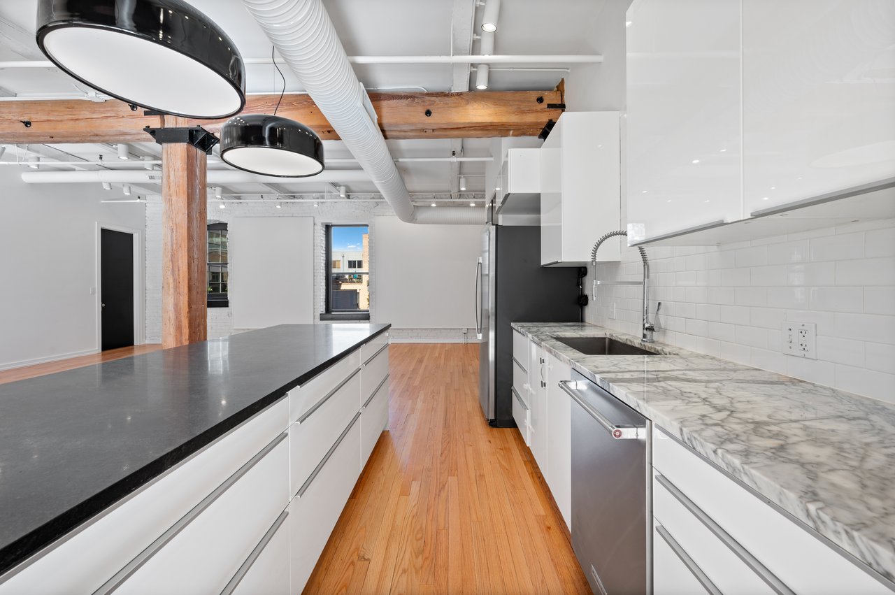 900 West Jackson Boulevard Unit 3W 