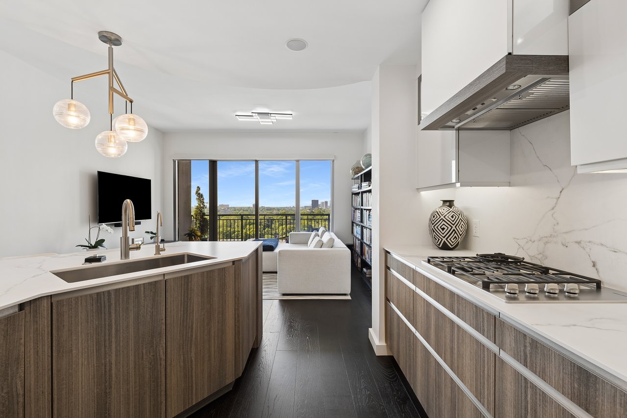 222 12th Street NE Unit 2105