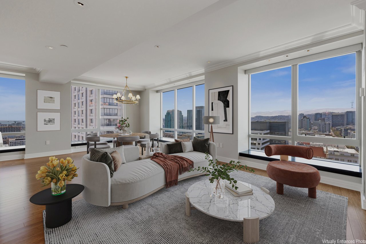 Glass-Walls and Panoramic Views