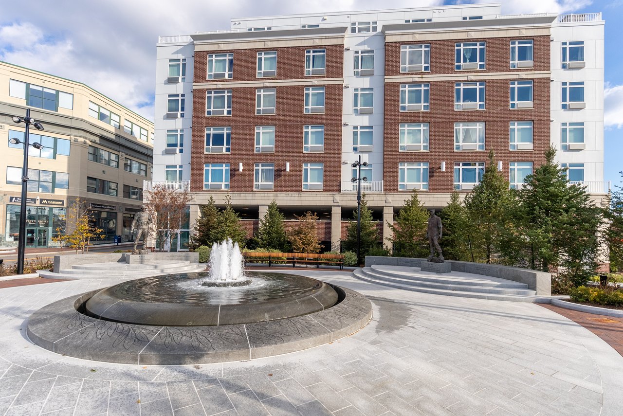 18 Cliveden St #502W