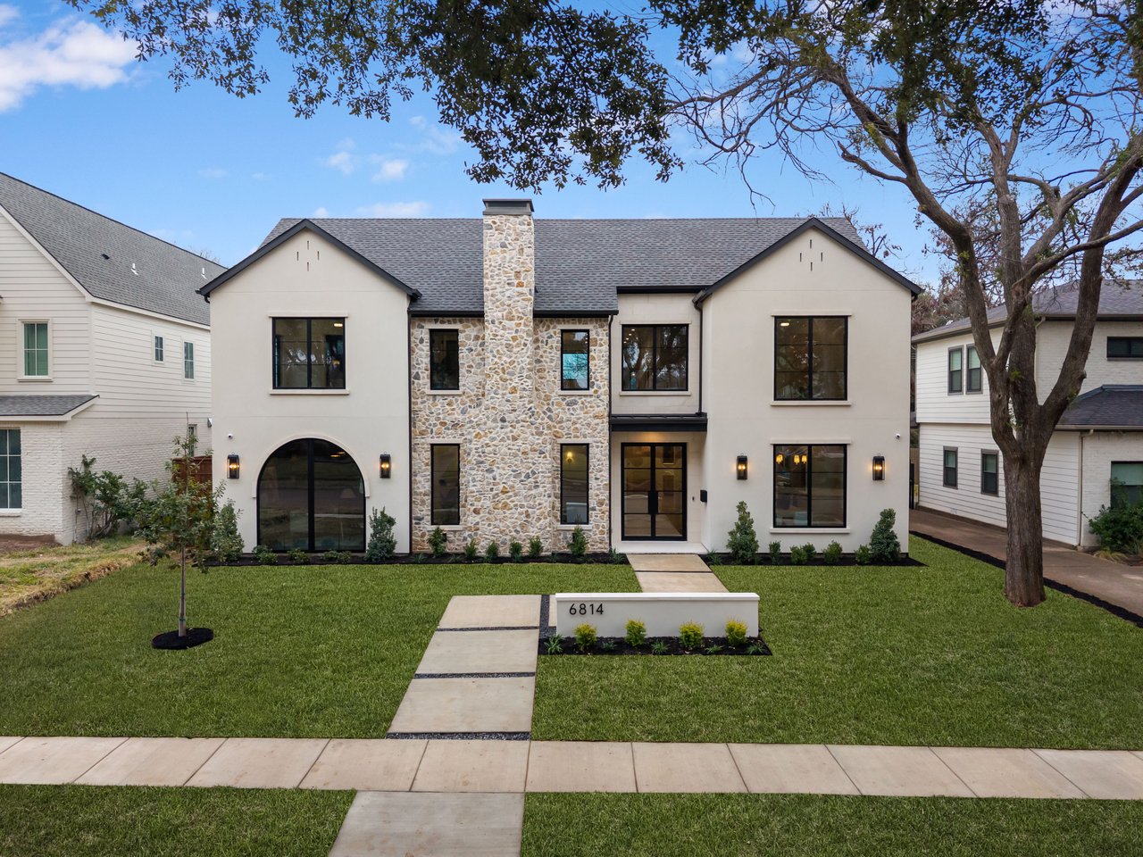 6814 Dalhart