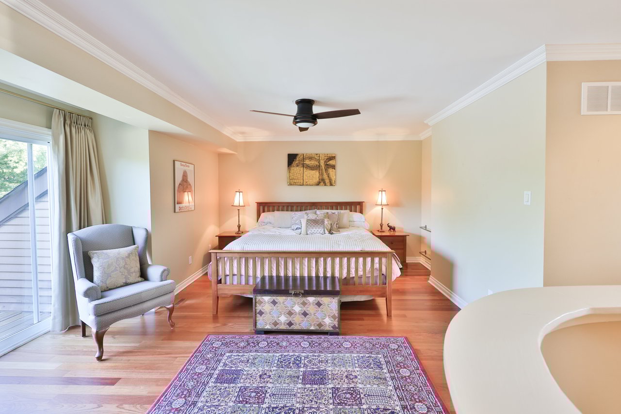 68 Tradewind Drive, Oakville