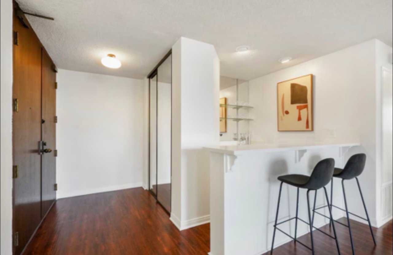 310 Tahiti Way