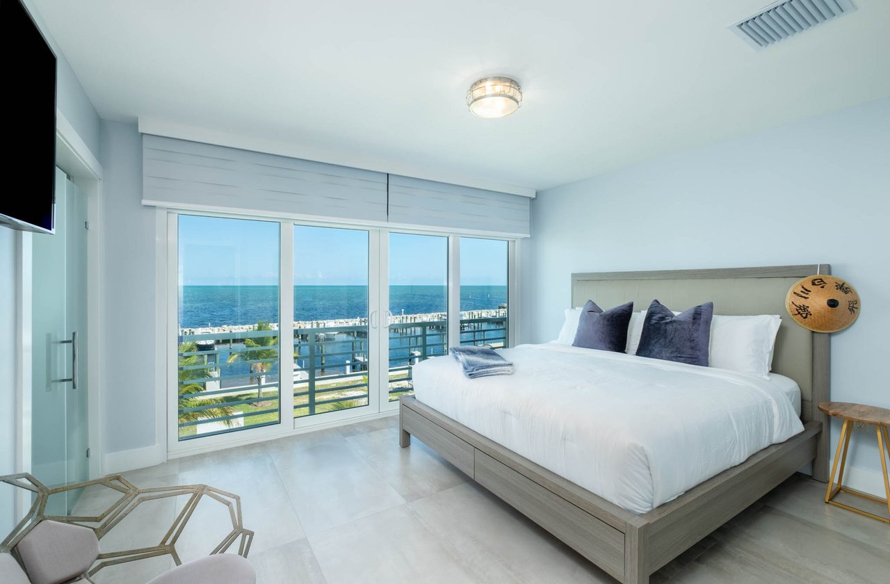 Key Largo Ocean Resort, 204