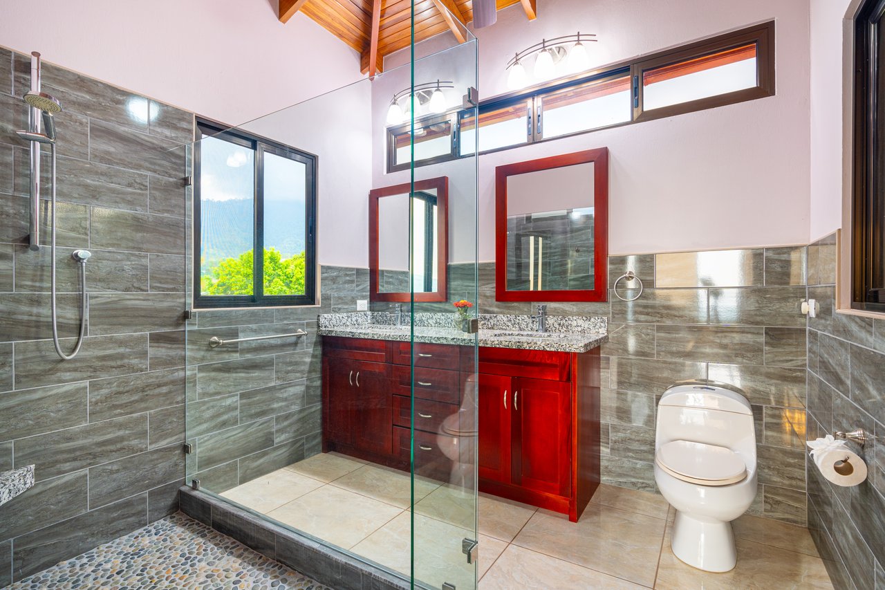 Ocean View Home in Phase 11, Ojochal.  Privacy Galore!