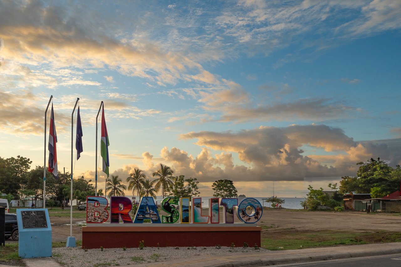 Laughing Gecko Suites | Beach Suites / Boutique Hotel For Sale