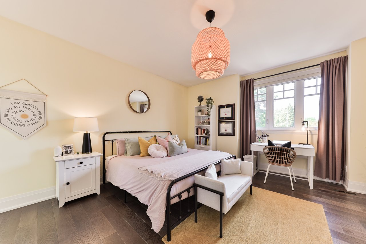 408 Saville Crescent, Oakville