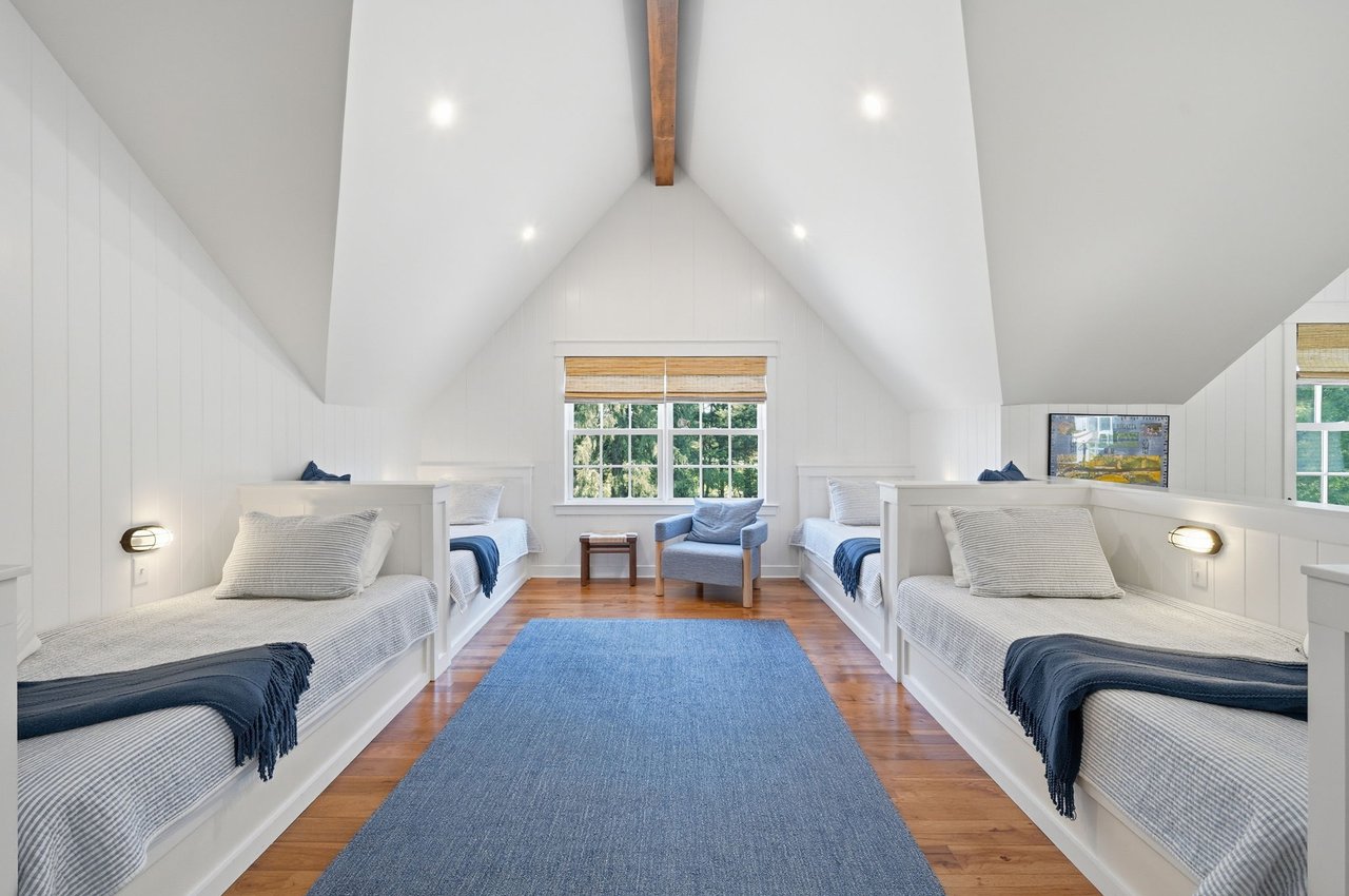 27669 Wakefield Lane