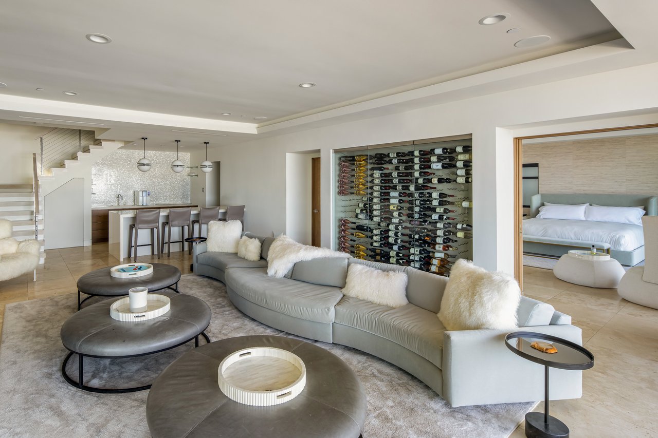 31504 Victoria Point Rd, Malibu