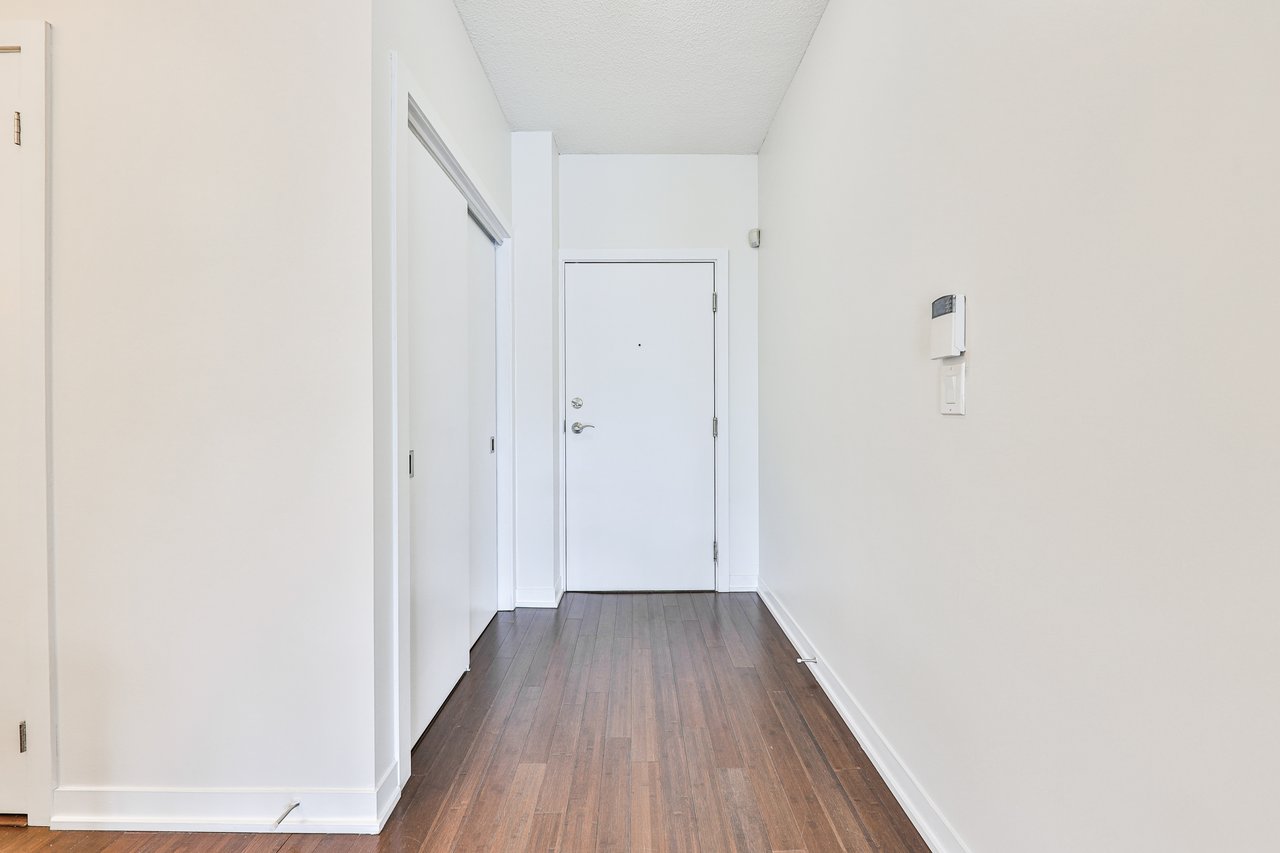 402-551 Maple Avenue, Burlington
