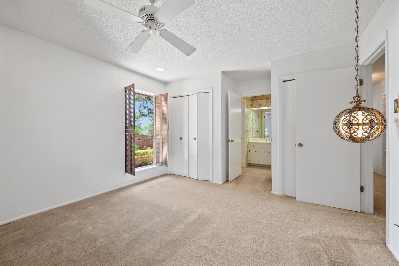 7602 Parkview Circle