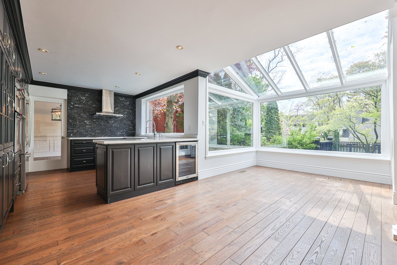 108 Whittington Place, Oakville