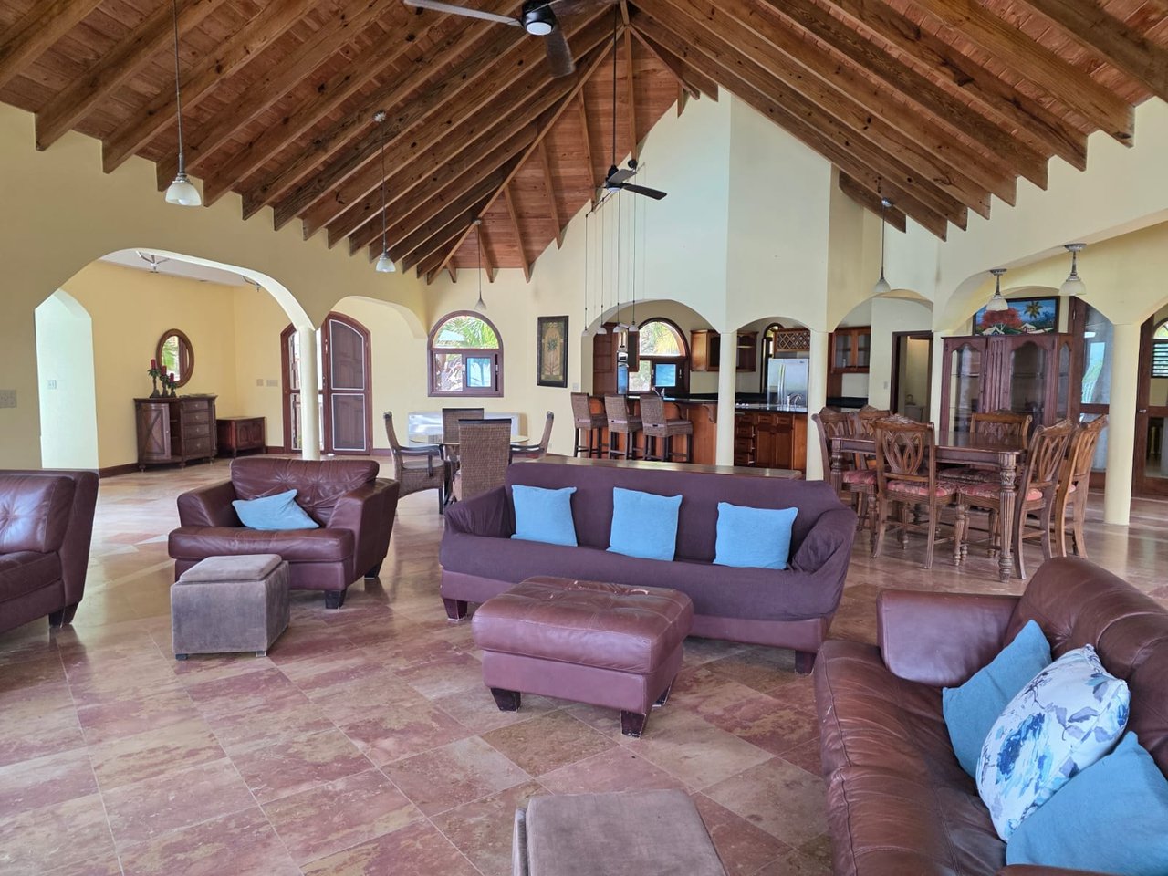 1136 Little Bay 5 Bedroom Home