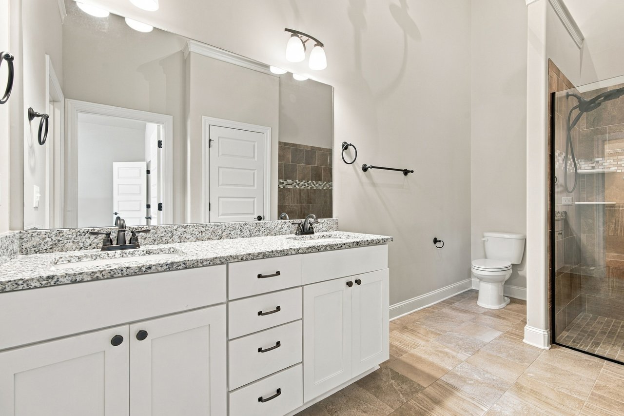 Move-In Ready Huntsville Gem with Spacious Living