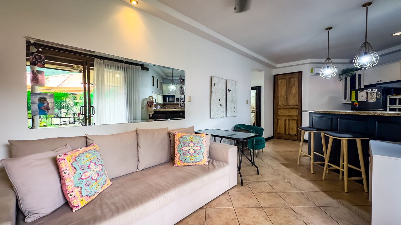 Jaco Condo Living room