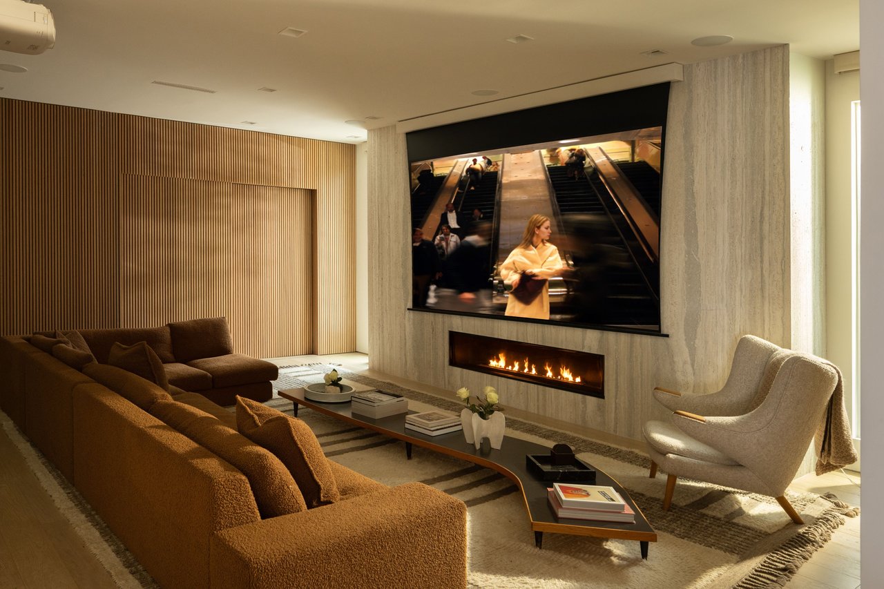 1557 Tower Grove Dr, Beverly Hills