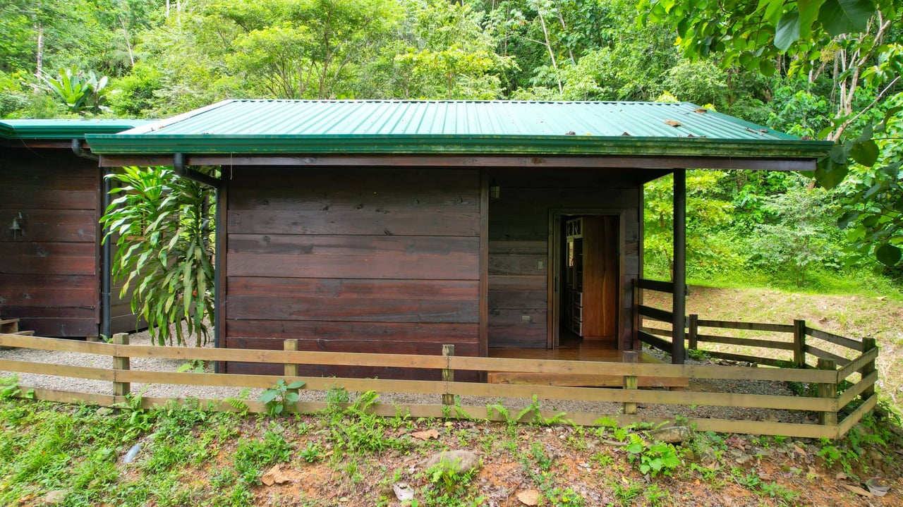 Mountain Chalet on 6.3 Acres with Stables & Panoramic Views