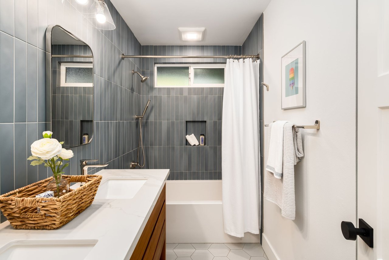 Modern Design Meets Comfort