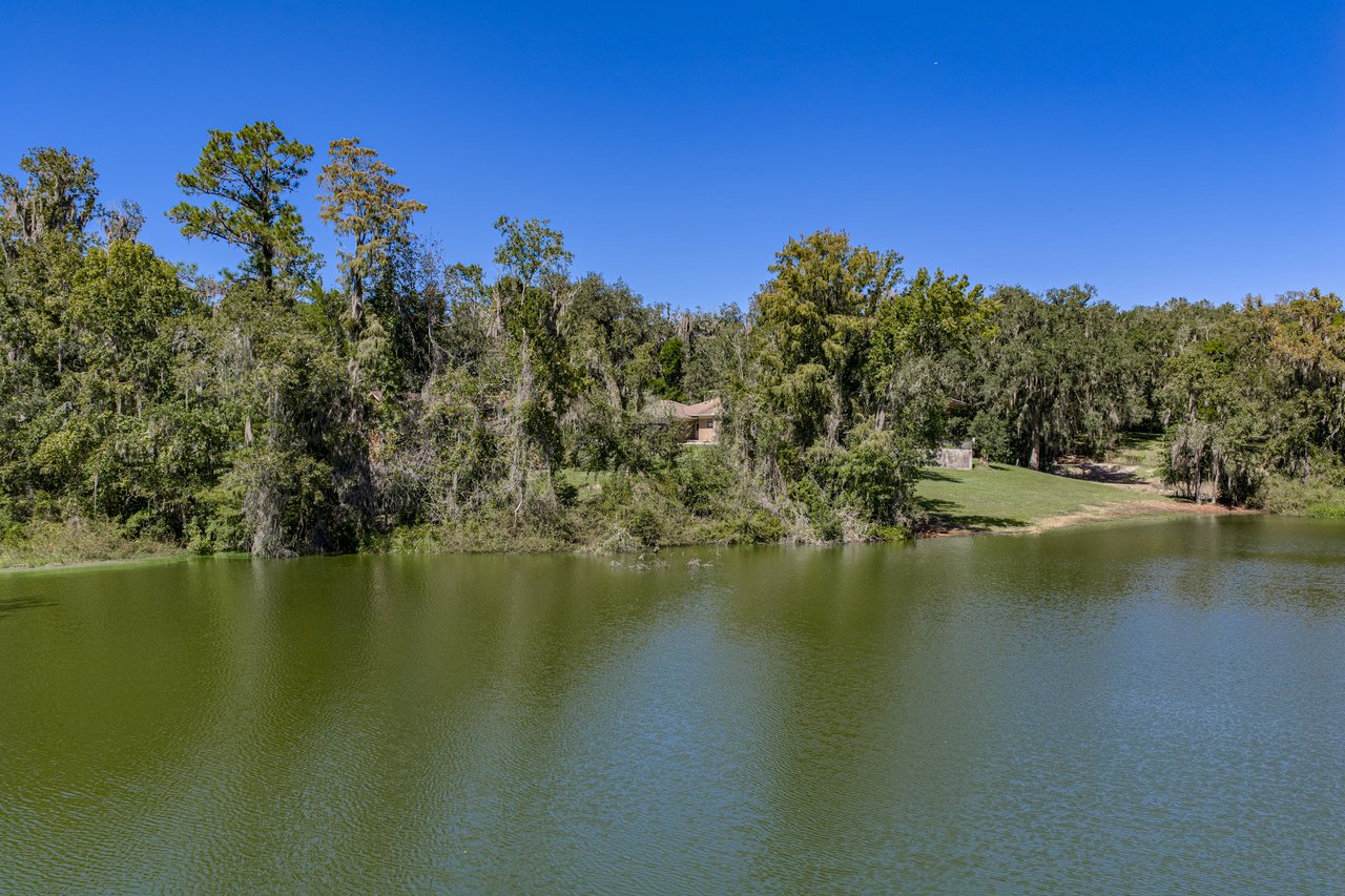 18728 LAKE IOLA RD