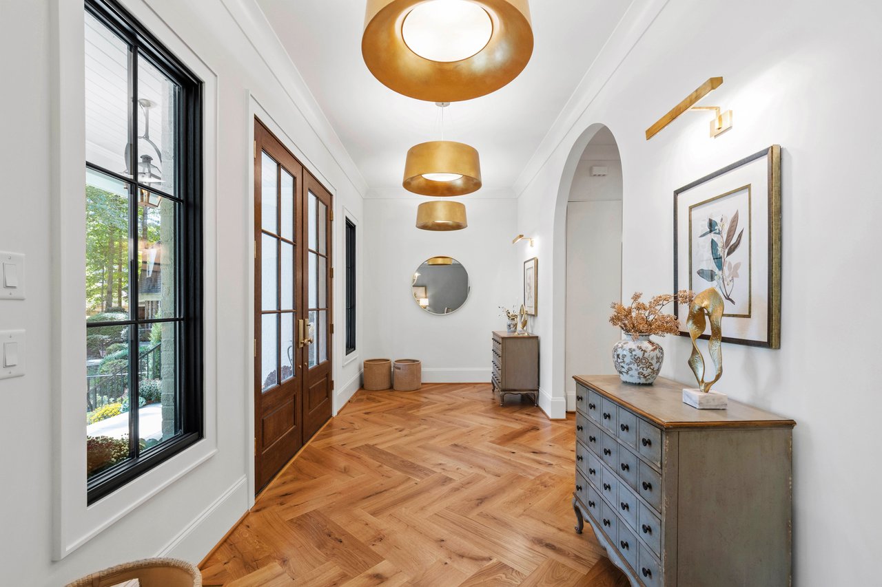 Design Trends to Watch During the 2025 Parade of Homes